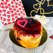 Cargar imagen en el visor de la galería, Mini Cheesecake San Valentin 2025
