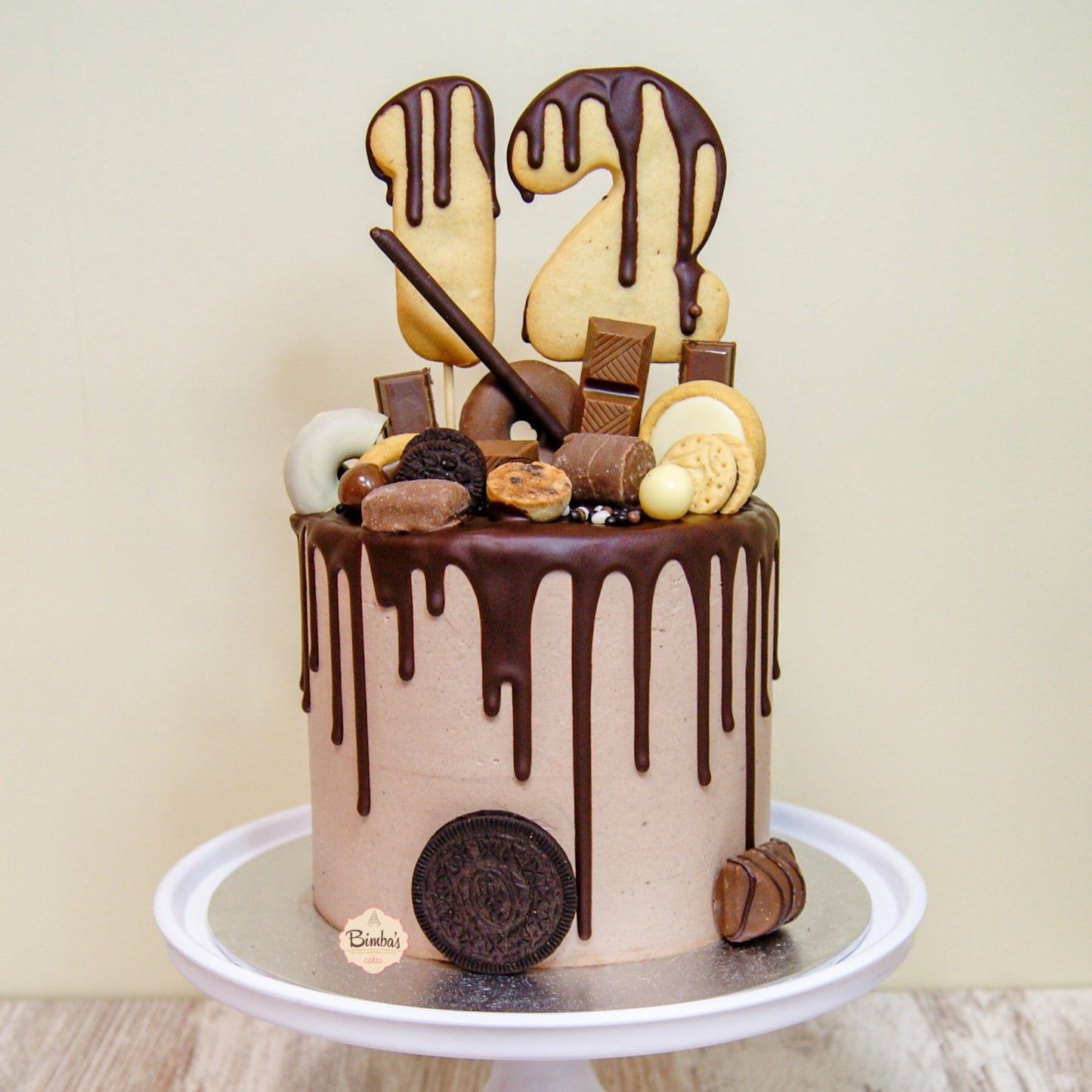 Tarta Gotas Chocolate Bizcocho Vainilla (drip)