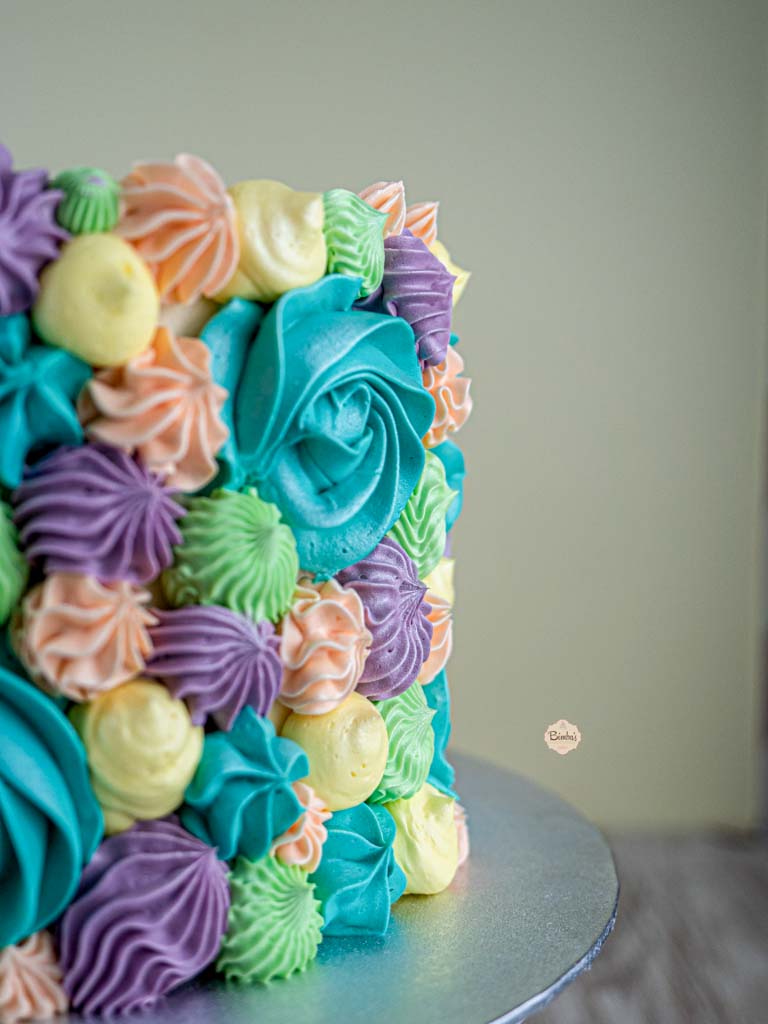 Tarta Layer Multicolor con Manga