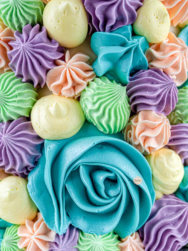 Tarta Layer Multicolor con Manga